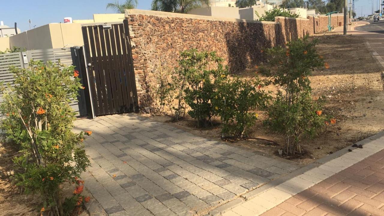 Rom Hatayelet Arad Exterior photo